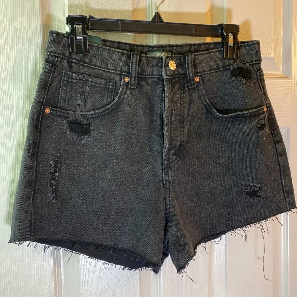 WILD FABLE Super High-Rise Distressed Denim Cutoff Jeans Shorts - Picture 6 of 11